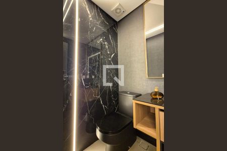 lavabo  de apartamento à venda com 2 quartos, 178m² em Cambuí, Campinas