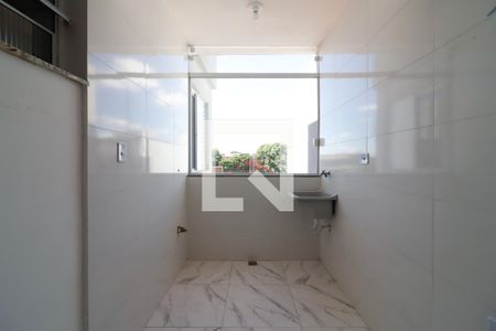 Sala/Cozinha e Área de Serviço de apartamento para alugar com 1 quarto, 52m² em Vila Marieta, São Paulo