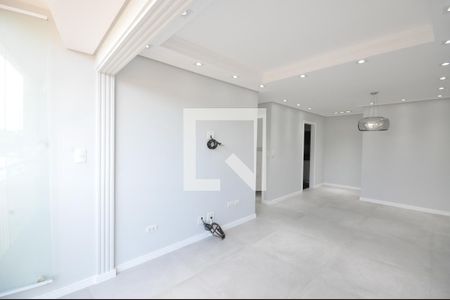 Sala de apartamento para alugar com 3 quartos, 80m² em Vila Nivi, São Paulo