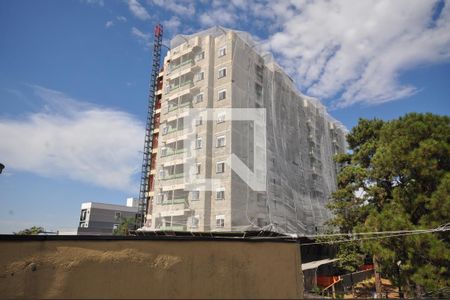 Vista do Quarto Suíte de apartamento para alugar com 3 quartos, 80m² em Vila Nivi, São Paulo