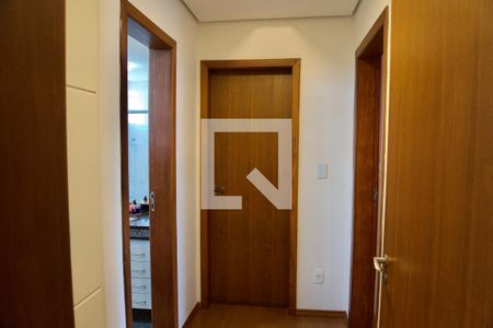 Corredor de apartamento à venda com 3 quartos, 88m² em Gutierrez, Belo Horizonte