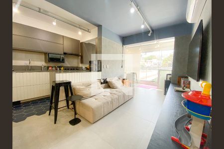 Sala de apartamento à venda com 2 quartos, 71m² em Vila Ipojuca, São Paulo
