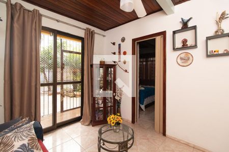 Casa à venda com 2 quartos, 130m² em Restinga, Porto Alegre