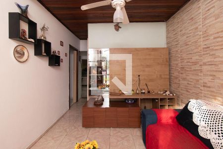 Sala de casa à venda com 2 quartos, 130m² em Restinga, Porto Alegre