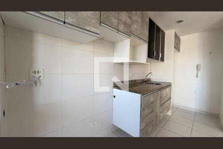 Cozinha de apartamento para alugar com 1 quarto, 46m² em Centro, Curitiba