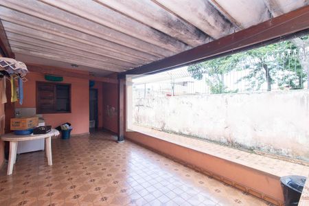 Quintal e Área de Serviço de casa à venda com 2 quartos, 127m² em Parque Edu Chaves, São Paulo