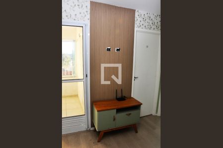 Detalhe - Sala e Cozinha de apartamento para alugar com 2 quartos, 25m² em Vila Mangalot, São Paulo