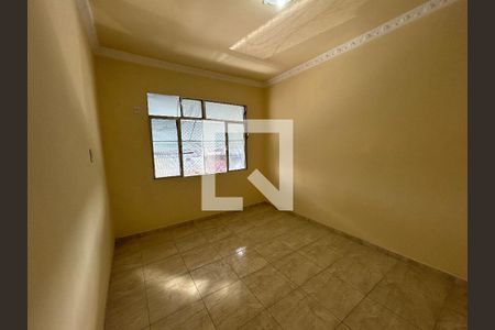 Quarto 1 de casa para alugar com 2 quartos, 45m² em Rocha Miranda, Rio de Janeiro