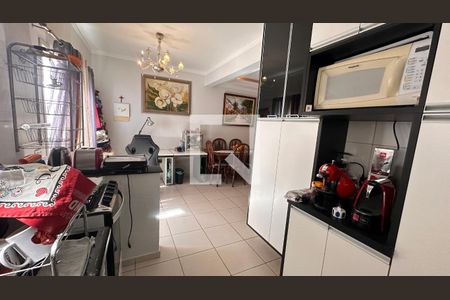 Casa à venda com 3 quartos, 84m² em Jardim Sabara, São Paulo