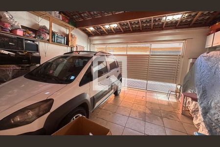 Casa à venda com 3 quartos, 84m² em Jardim Sabara, São Paulo