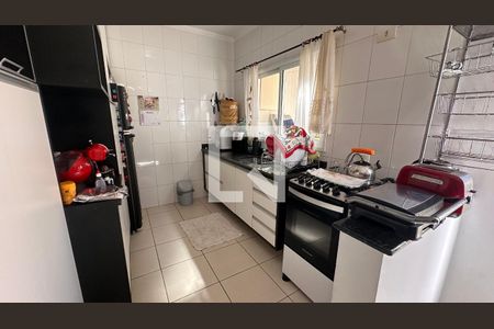 Casa à venda com 3 quartos, 84m² em Jardim Sabara, São Paulo