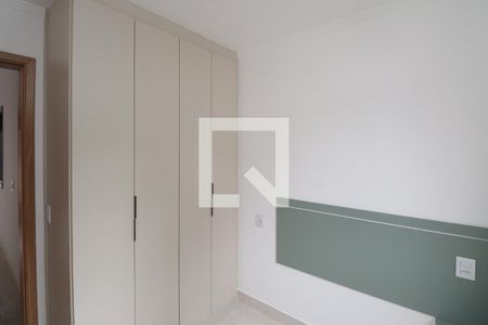 Quarto 1 de apartamento à venda com 2 quartos, 45m² em Vila Rosa, São Paulo