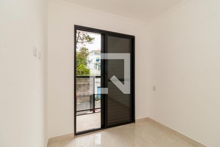 Quarto de apartamento à venda com 2 quartos, 45m² em Vila Rosa, São Paulo