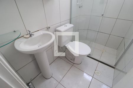 Banheiro Social de apartamento para alugar com 2 quartos, 44m² em Gávea, Uberlândia