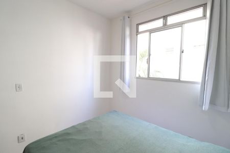 Quarto 1 de apartamento para alugar com 2 quartos, 44m² em Gávea, Uberlândia