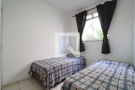 Quarto 2 de apartamento para alugar com 2 quartos, 44m² em Gávea, Uberlândia