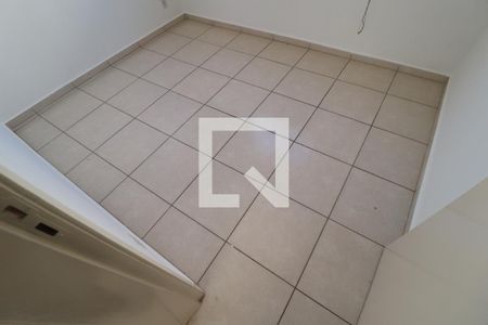 Quarto 2 de apartamento para alugar com 2 quartos, 44m² em Gávea, Uberlândia