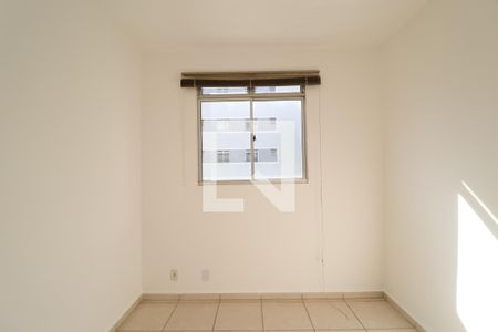 Quarto 1 de apartamento para alugar com 2 quartos, 44m² em Gávea, Uberlândia