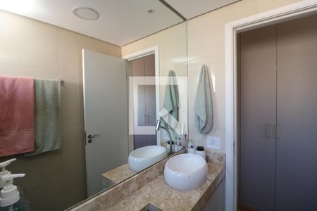 Banheiro da Suíte de apartamento à venda com 2 quartos, 64m² em Vila Ema, São Paulo