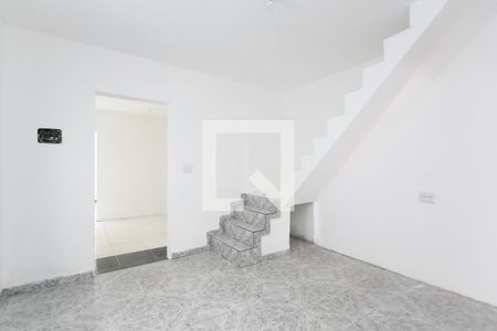 Sala de casa para alugar com 2 quartos, 120m² em Vila Santa Ines, São Paulo