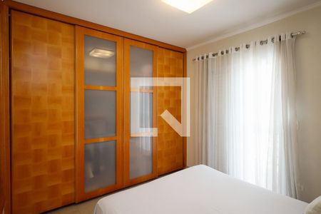 Suíte  de casa à venda com 3 quartos, 169m² em Vila Irmaos Arnoni, São Paulo