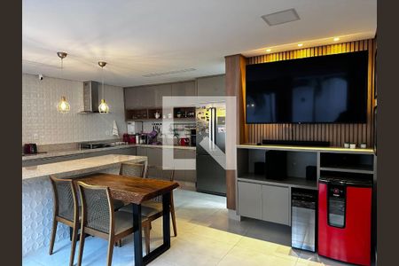 Sala de casa de condomínio para alugar com 4 quartos, 260m² em Granja Marileusa, Uberlândia