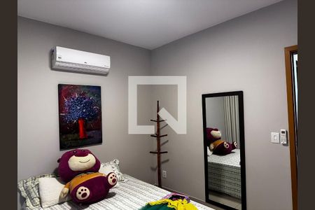 Quarto de casa de condomínio para alugar com 4 quartos, 260m² em Granja Marileusa, Uberlândia