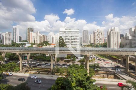Apartamento à venda com 1 quarto, 42m² em Campo Belo, São Paulo