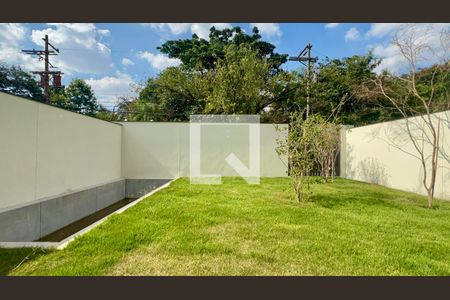 Quintal de casa de condomínio à venda com 4 quartos, 584m² em Alto de Pinheiros, São Paulo