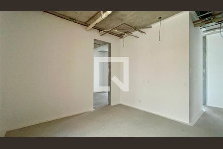 Living  de casa de condomínio à venda com 4 quartos, 584m² em Alto de Pinheiros, São Paulo