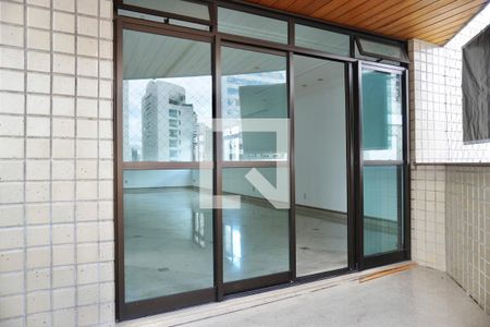 Apartamento à venda com 4 quartos, 170m² em Lourdes, Belo Horizonte