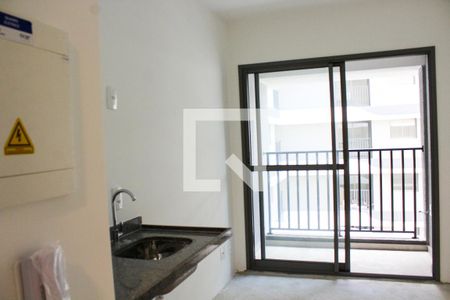Sala/Cozinha de kitnet/studio à venda com 1 quarto, 25m² em Pinheiros, São Paulo