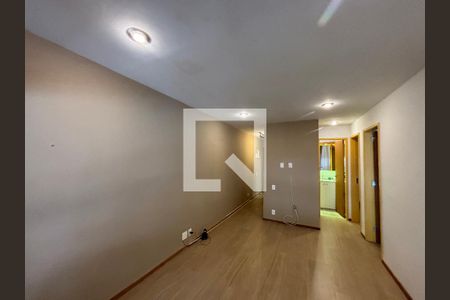 Sala de apartamento para alugar com 2 quartos, 53m² em Copacabana, Rio de Janeiro