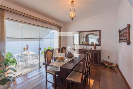 Sala de Estar de casa para alugar com 3 quartos, 300m² em Guarani, Campinas