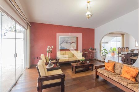 Casa à venda com 3 quartos, 300m² em Guarani, Campinas