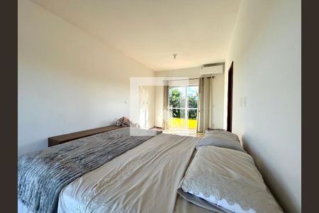 Suíte  de casa para alugar com 6 quartos, 272m² em Campeche, Florianópolis