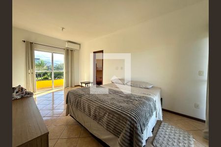 Suíte  de casa para alugar com 6 quartos, 272m² em Campeche, Florianópolis