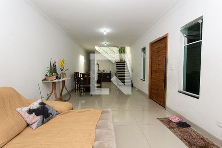 Sala de casa à venda com 3 quartos, 550m² em Vila Carmosina, São Paulo