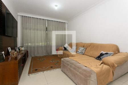 Sala de casa à venda com 3 quartos, 550m² em Vila Carmosina, São Paulo