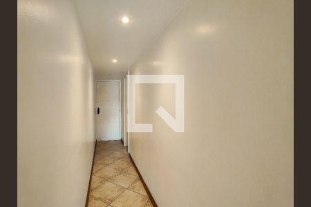 Entrada de apartamento para alugar com 2 quartos, 75m² em Riachuelo, Rio de Janeiro