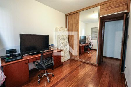 Quarto 1 de apartamento para alugar com 3 quartos, 237m² em Caiçara-adelaide, Belo Horizonte