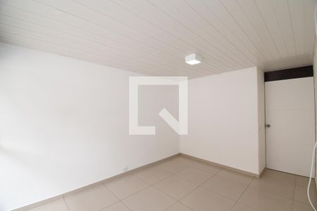 Suíte de casa para alugar com 4 quartos, 200m² em Jardim Social, Curitiba