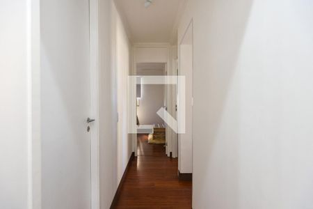Corredor de apartamento à venda com 3 quartos, 65m² em Vila Morumbi, São Paulo