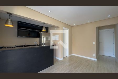 Sala de apartamento para alugar com 1 quarto, 50m² em Jardim Aeroporto, São Paulo