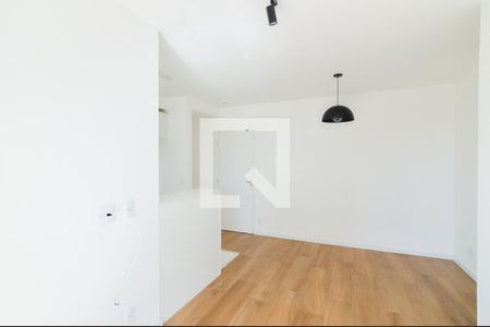 Sala de apartamento para alugar com 2 quartos, 56m² em Vila Galvão, Guarulhos