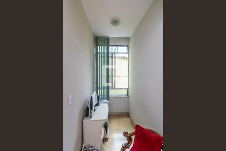 Sala de apartamento à venda com 2 quartos, 70m² em Olaria, Rio de Janeiro