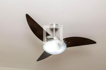 Sala de apartamento à venda com 2 quartos, 70m² em Olaria, Rio de Janeiro