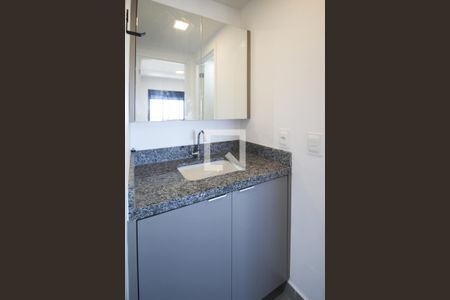 Banheiro de apartamento para alugar com 1 quarto, 32m² em Indianópolis, São Paulo
