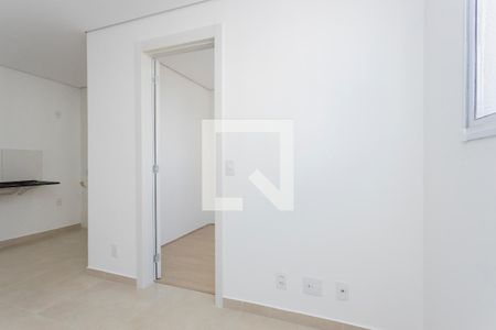 Sala de apartamento à venda com 2 quartos, 34m² em Usina Piratininga, São Paulo