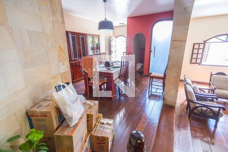 copa de casa para alugar com 5 quartos, 450m² em Universitário, Belo Horizonte